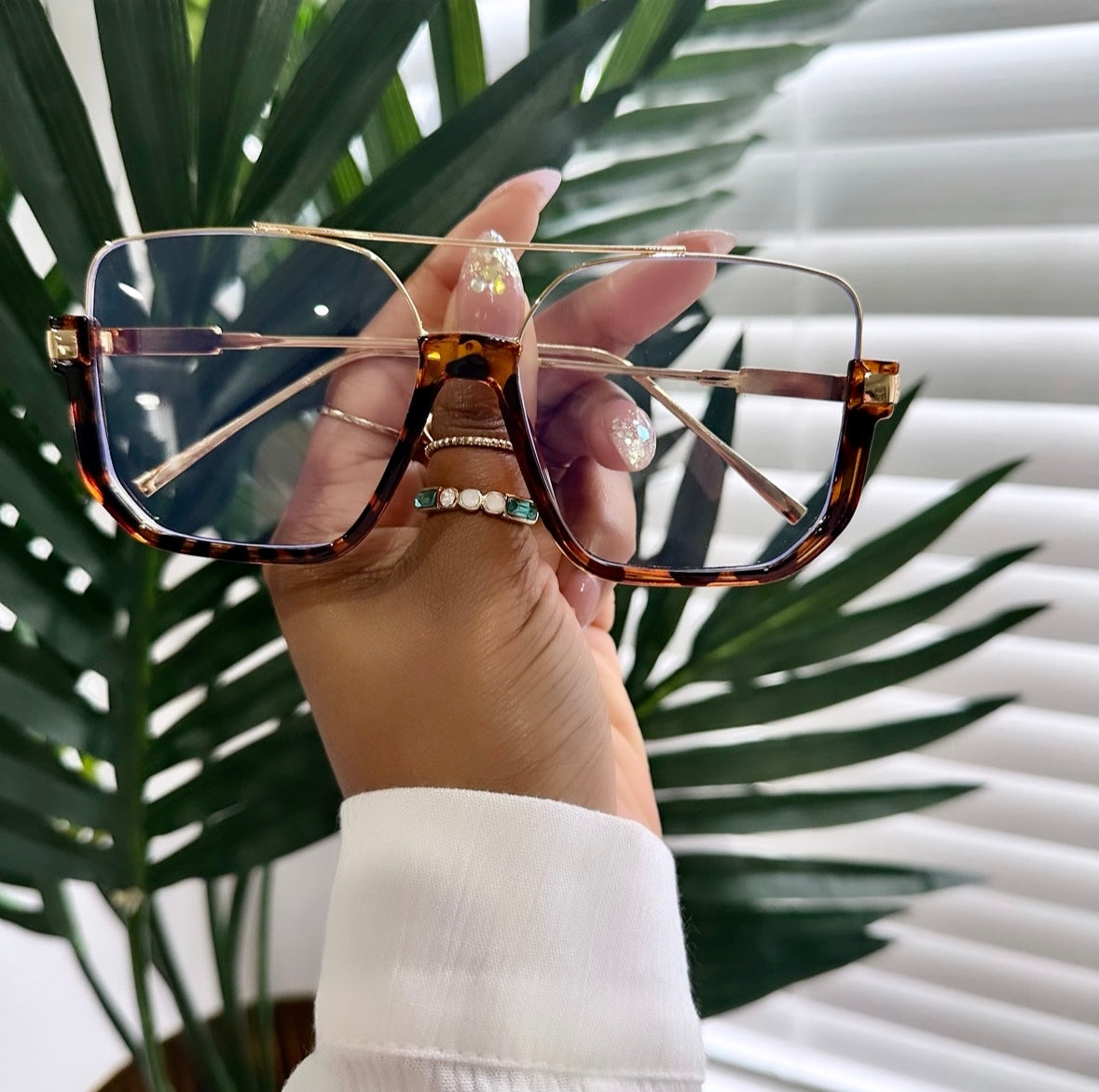 “Lauren” Oversized Square Aviator - Cheetah Frame